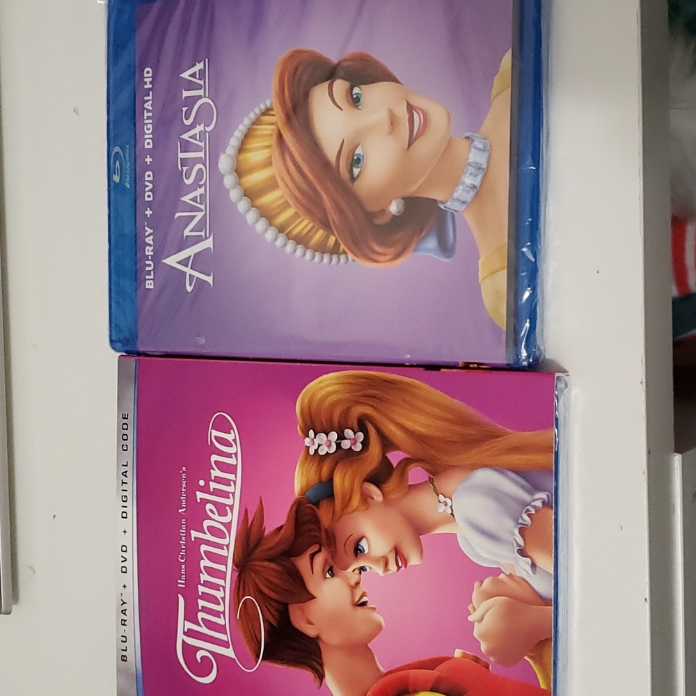 Bundle of 2 DVDs THUMBELINA & ANASTASIA